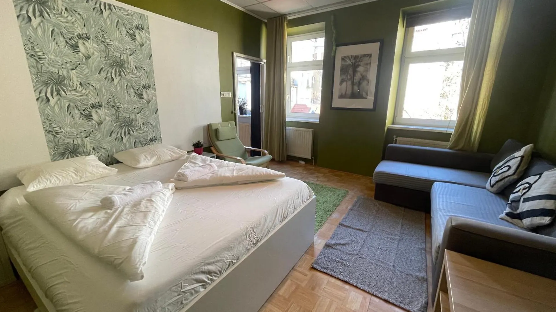 Two-Room Apartment In Mariahilfer Wien
