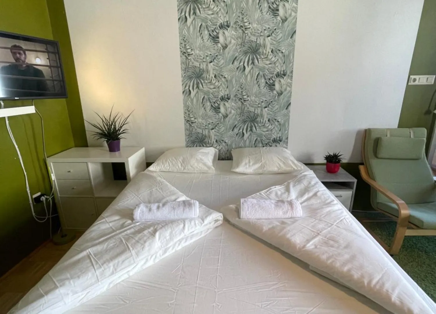 Two-Room Apartment In Mariahilfer Wien